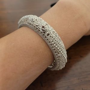 Handcraft - Silver bracelet